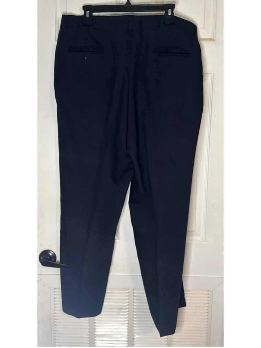Men's Haggar Black Dress Pants Waist 38 - Picture 2 of 3